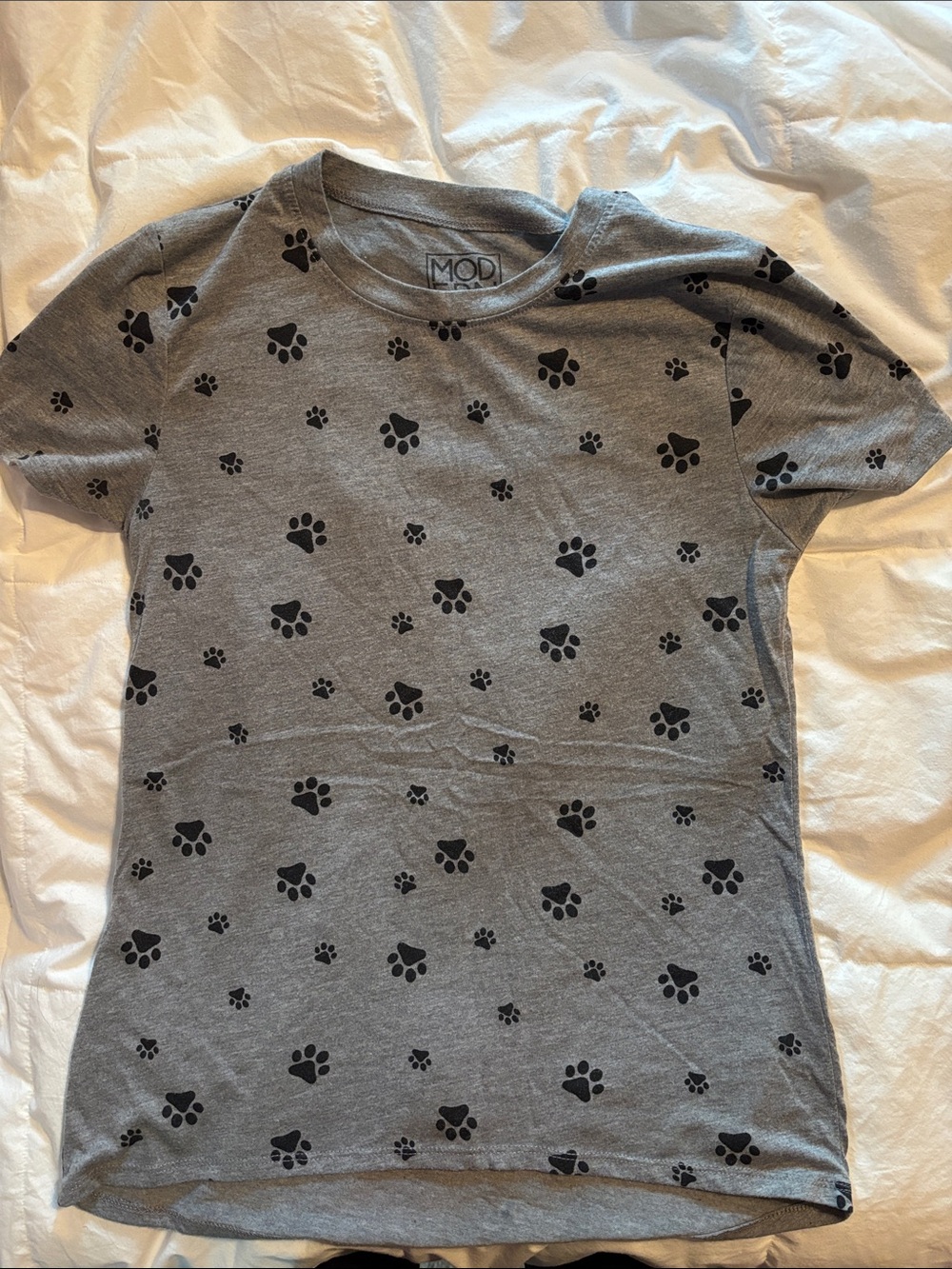 Modern Lux Gray Tee with Black Paw Print Pattern
